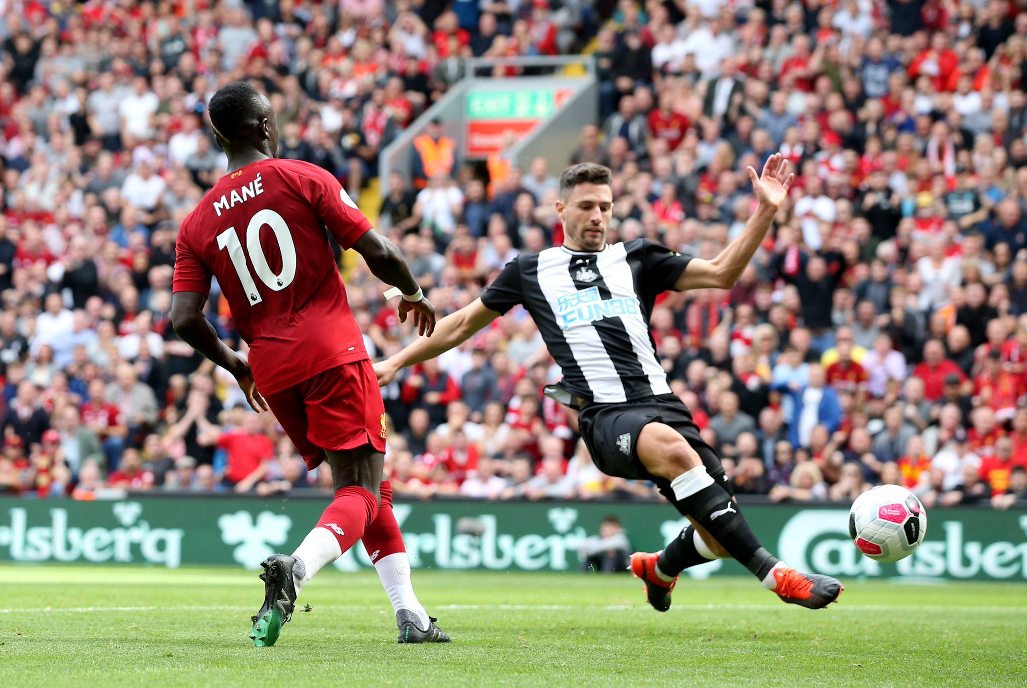 内欧联杯球 内欧联杯球